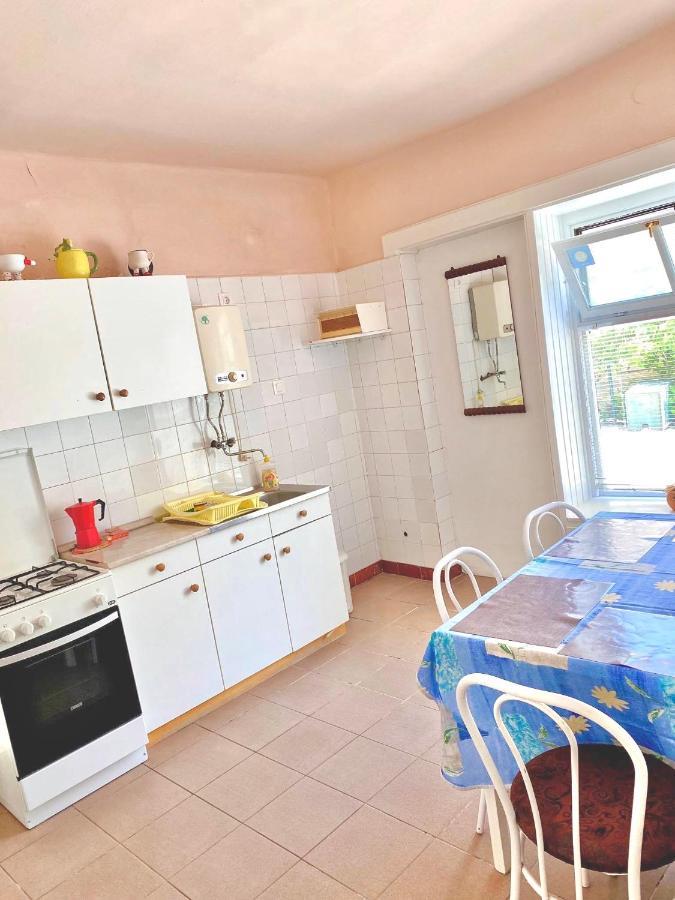 Roselio Garden Apartment เฮวิซ ภายนอก รูปภาพ